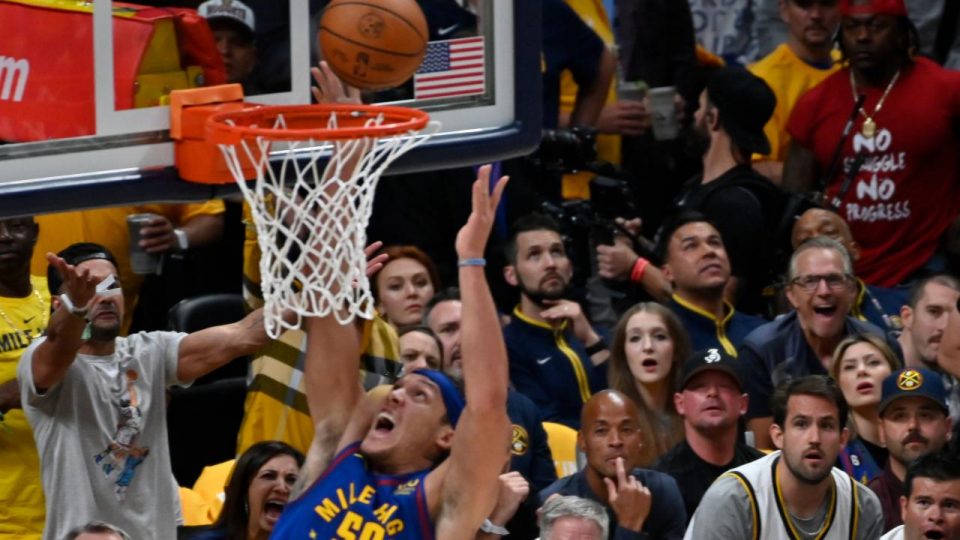 NBA finallerinde Miami Heat’i rahat yenen Denver Nuggets galibiyetle başladı